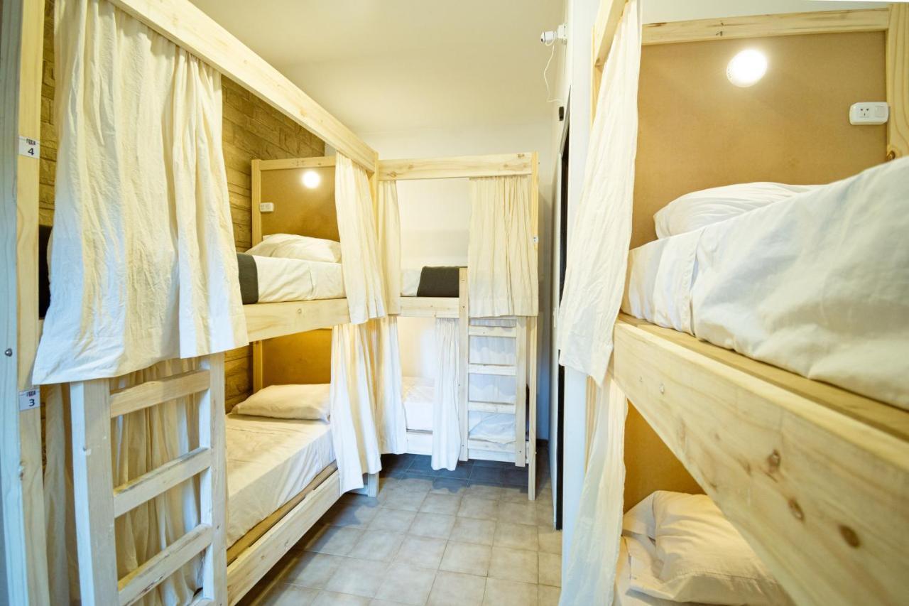 Fuxia House Hostel Mendoza Exterior photo